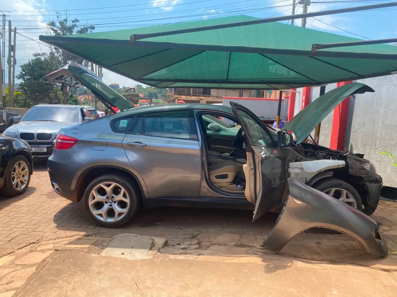 Premium Transport Service - Auto Messiah Workshop Mechanics in Kampala